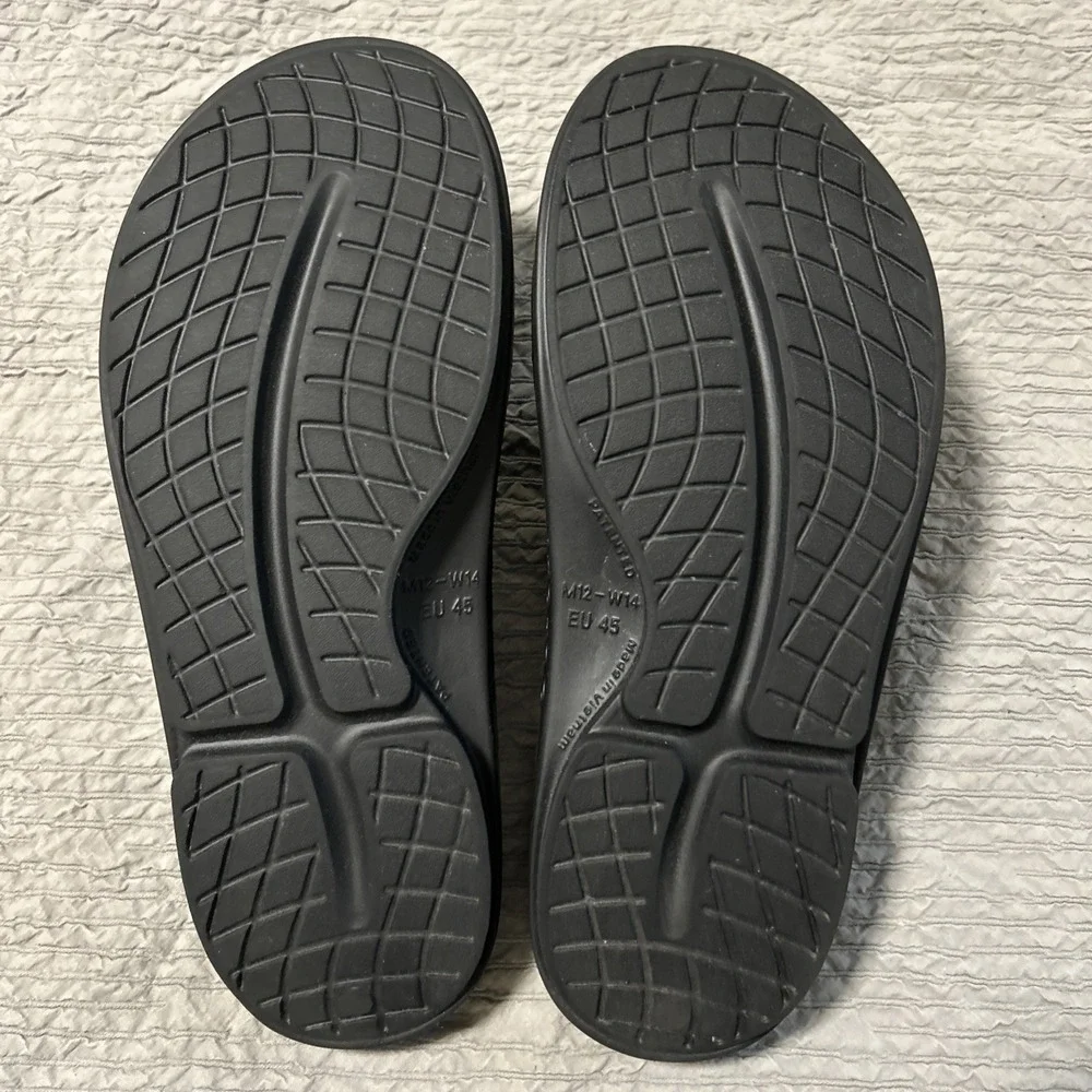 OOFOS OOahh Slide Sandals Black Size M12 W14 EU45 Comfort Recovery Slip On
